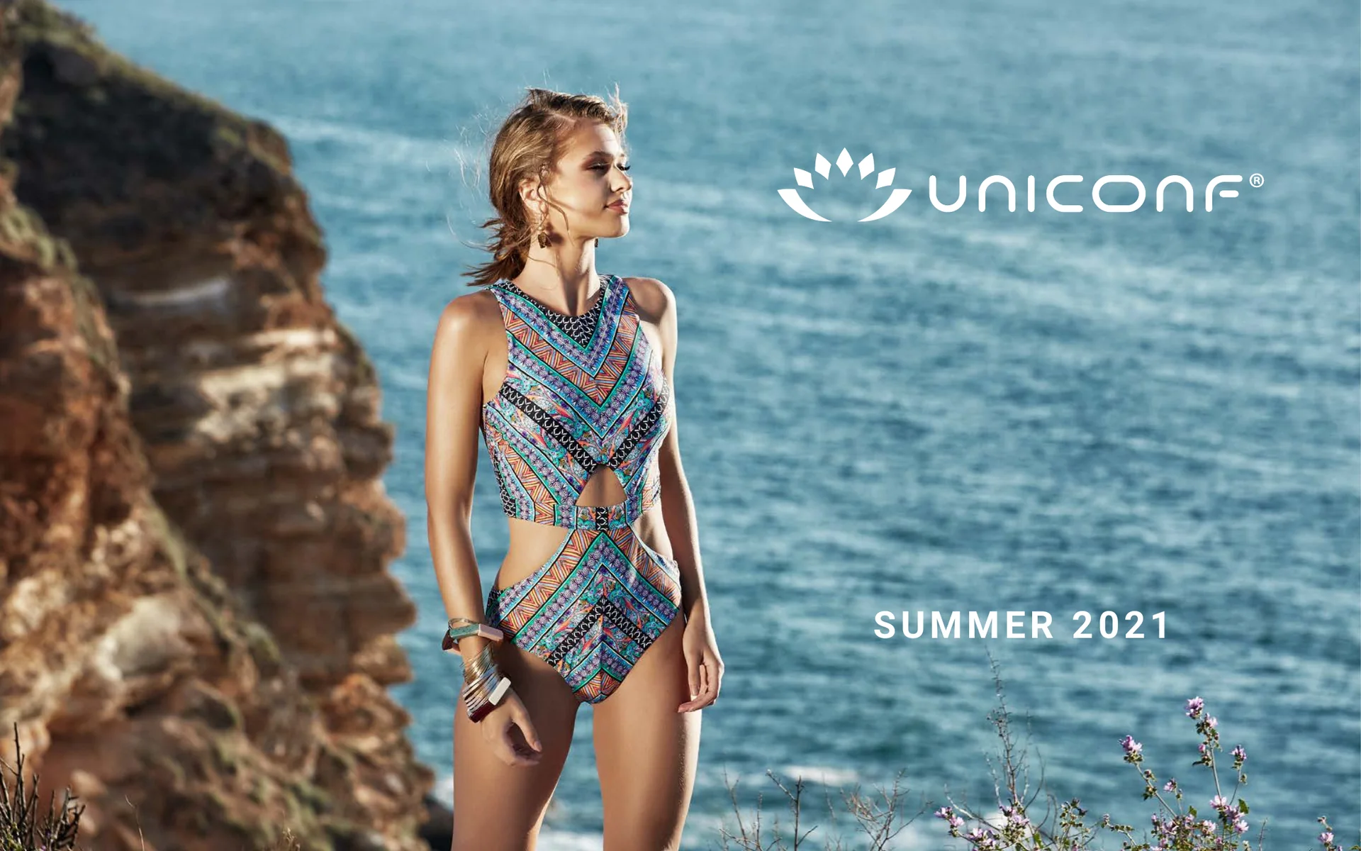 Coperta catalogului UNICONF costume de baie cu imprimeuri