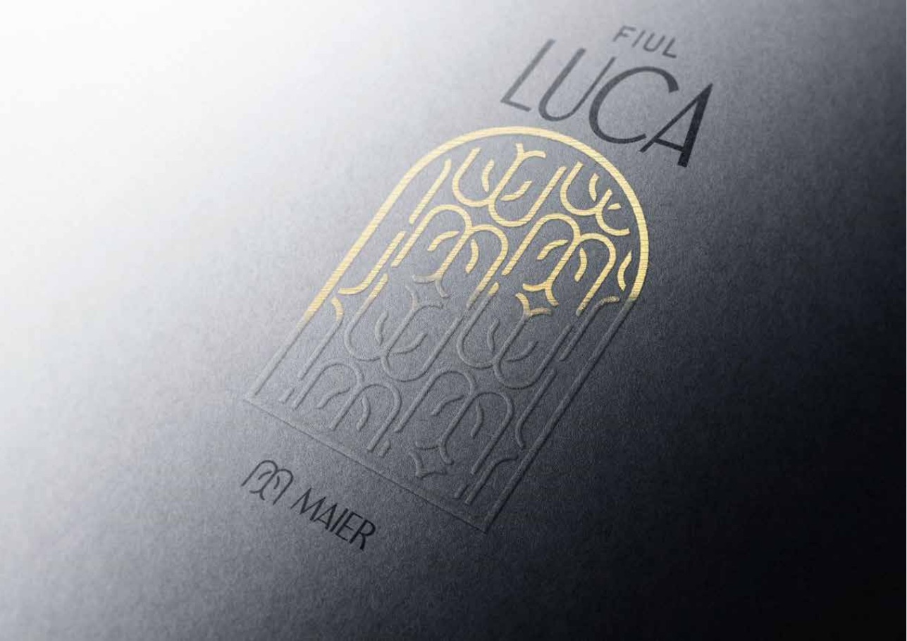 Crama Maier premium foil label detail